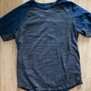American Eagle active flex tee